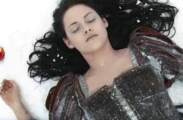 [VIDEO] Vezi noul trailer pentru Alba-ca-Zapada si Razboinicul vanator