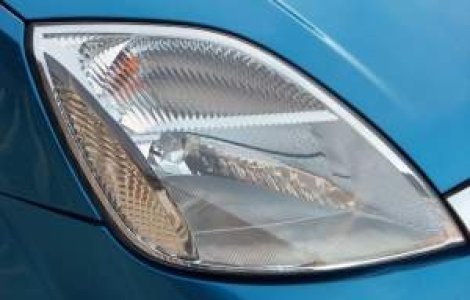 Bucuresti: Trei hoti de masini, prinsi in flagrant in Piata Victoriei