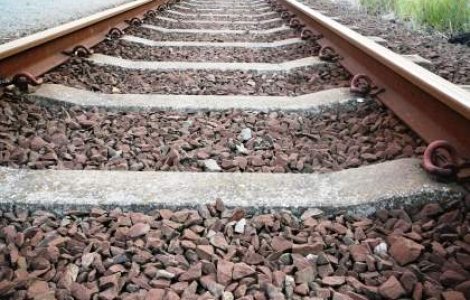 O femeie a fost lovita mortal de tren, in gara Medias