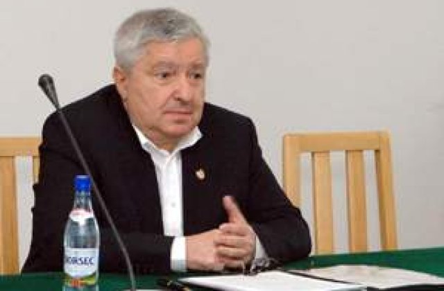 Senatorii vor decide daca il trimit pe Mihailescu cu tot cu porecla la tribunal