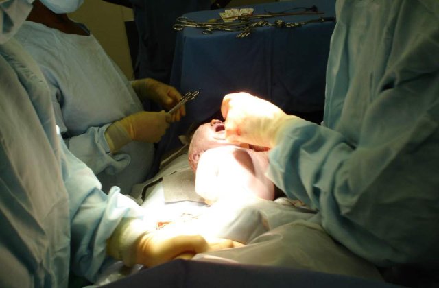 Cat costa o nastere la privat in Romania?