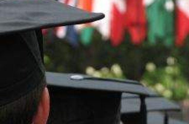 Studiu: Cat influenteaza studiile universitare gasirea unui job?