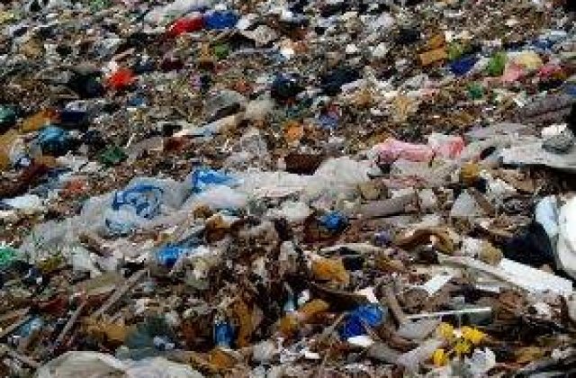 Ce au in comun cluburile de fite si groapa de gunoi din Cluj?