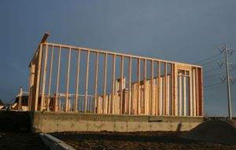 Teren in valoare de 17 mil. euro pentru liceul romilor