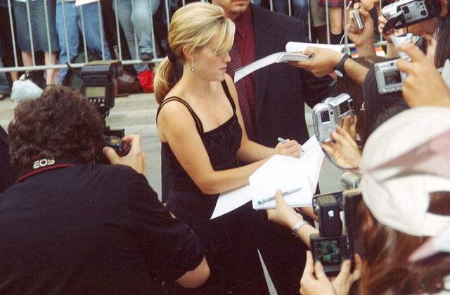 Reese Witherspoon este insarcinata