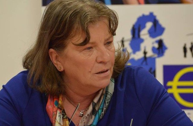 Norica Nicolai ii cere lui Isarescu sa faca publice conditiile plasarii externe a rezervei de aur a Romaniei