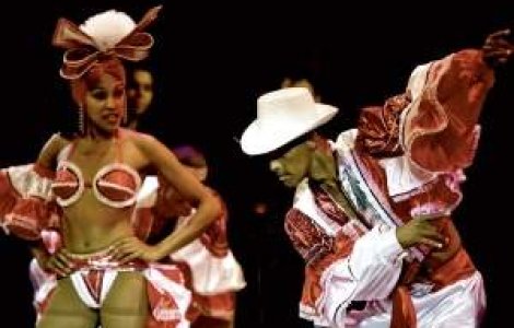 Dansurile fierbinti din club Tropicana, pentru prima data la Bucuresti