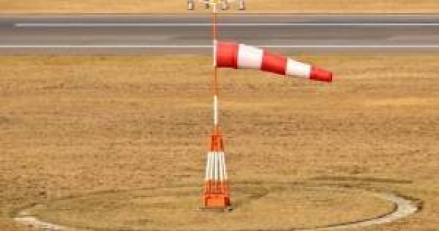 Avertizare: Vant puternic in zece judete