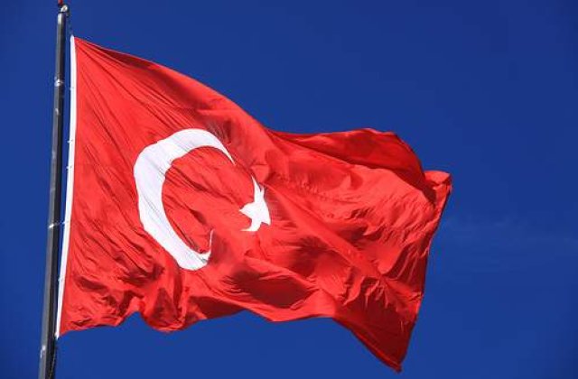 Homosexualii turci sunt scutiti de armata
