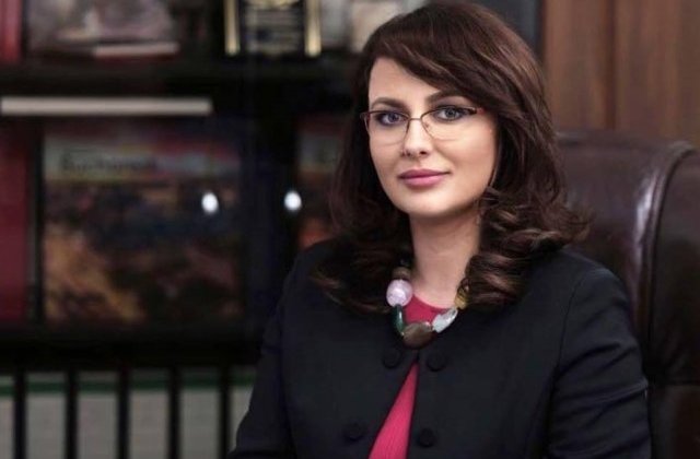 Deputat USR: Ar urma sa fie propusa inlocuirea Sorinei Pintea cu Adriana Cotel, proaspata sefa a CNAS