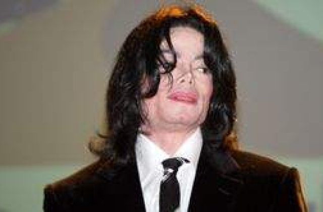 Michael Jackson vrea sa adopte un copil