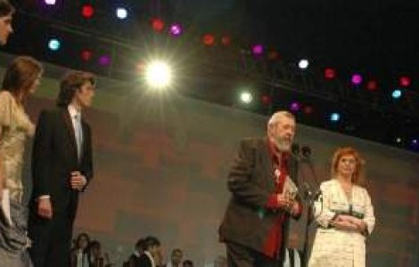 'Cafeneaua' de la Bulandra, la 300 de reprezentatii