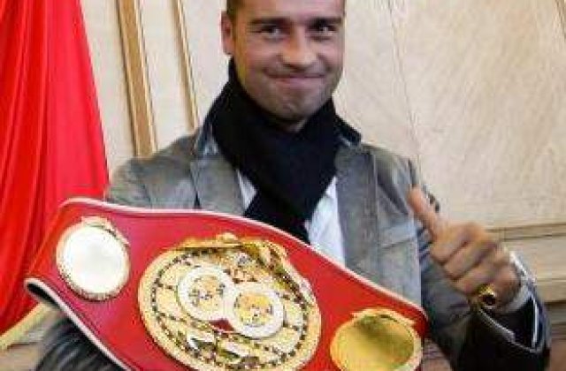 Bute a devenit oficial cetatean canadian