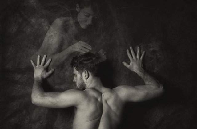 Fotograful care se joaca cu perceptia