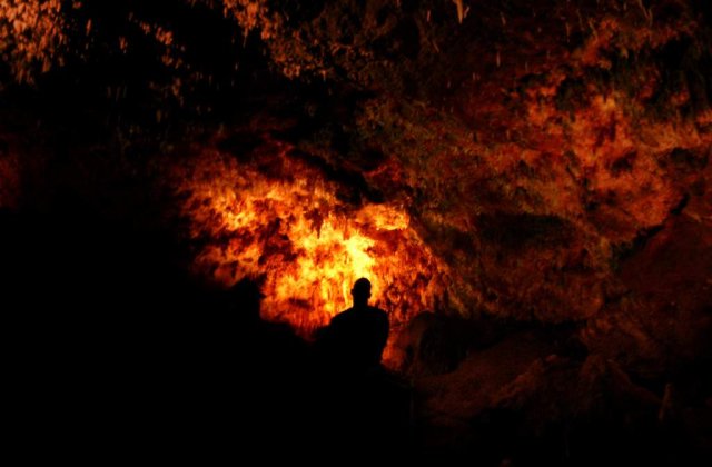 Incredibil: 30 de milioane de chinezi locuiesc in PESTERI