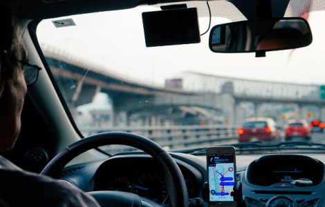 Reactiile Uber si Taxify cu privire la proiectul de OUG pentru modificarea legii taximetriei