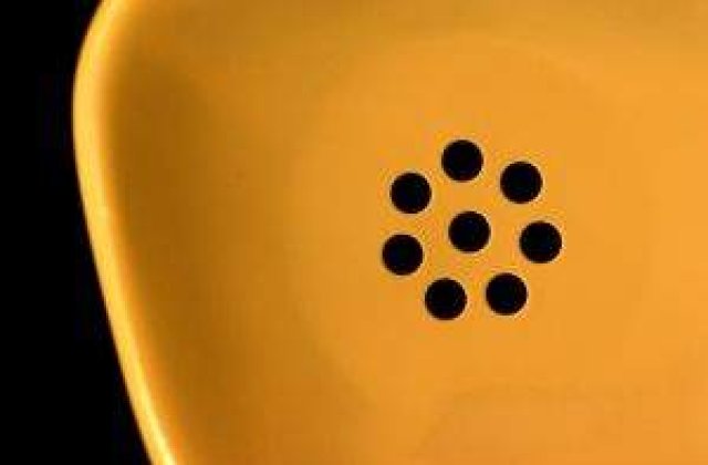 Cine ne spioneaza pensionarii?