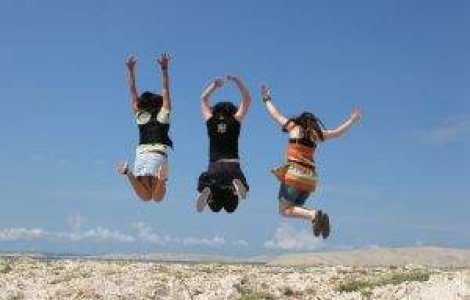 La ce varsta sunt oamenii cu adevarat FERICITI?