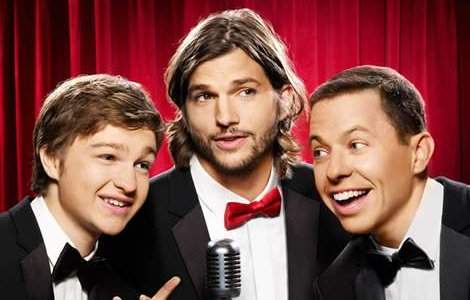 Ashton Kutcher mai "prinde" doua sezoane cu "Doi Barbati si Jumatate"
