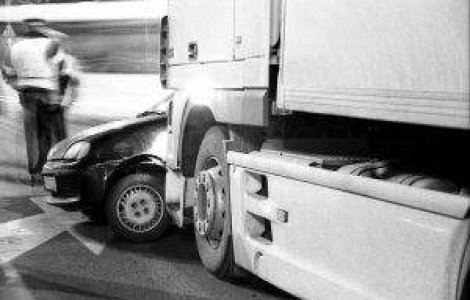 O cisterna s-a rasturnat pe DN2