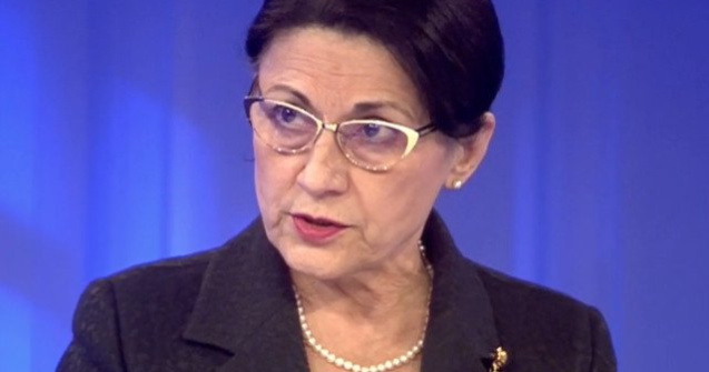 Andronescu, dupa protestul anuntat la Simularea de Evaluare Nationala: Regret nespus ca se preteaza la asemenea lucruri