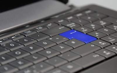 5 laptopuri ieftine, dar cu...