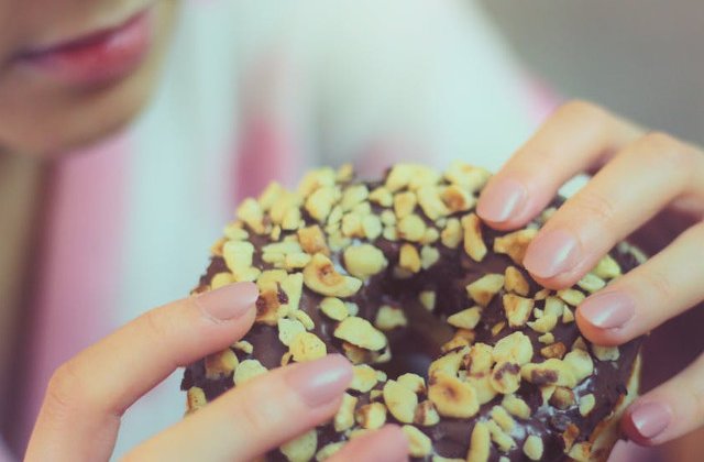 Recomandarile specialistului: Cum trebuie consumat zaharul astfel incat sa nu te ingrasi