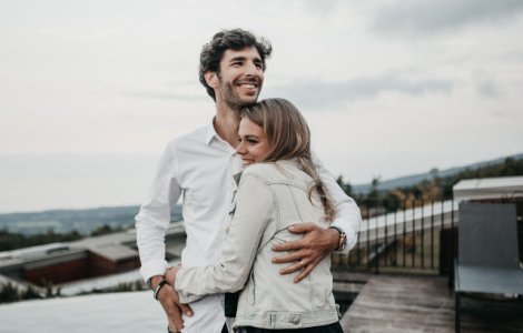 Fericirea in casnicie ar putea depinde de predispozitiile genetice, arata un studiu