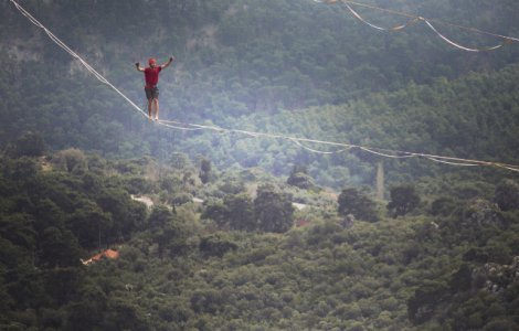  Top  Aventuri si adrenalina: 10 cele mai periculoase sporturi din lume
