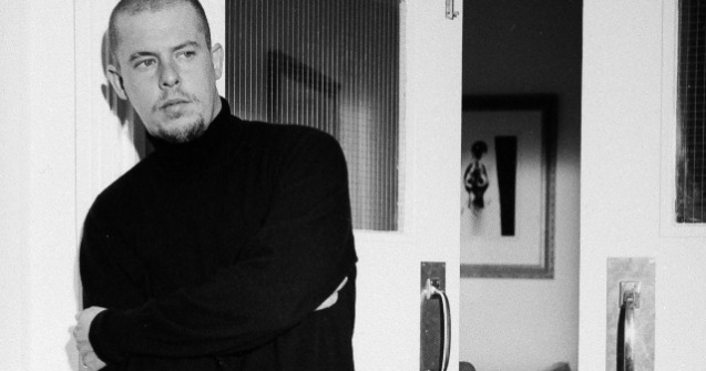 Documentarul despre revolutionarul designer Alexander McQueen, in selectia celei de-a treia editii a Bucharest Fashion Film Festival