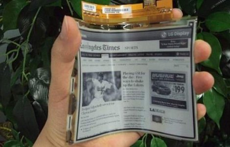 Primul e-paper display flexibil va fi lansat in aprilie