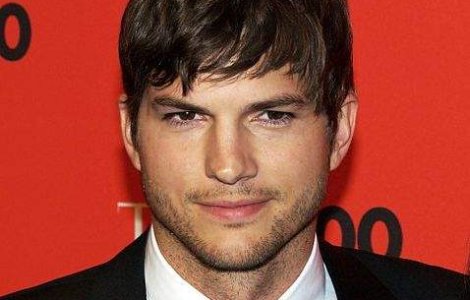 Ashton Kutcher il va interpreta pe Steve Jobs