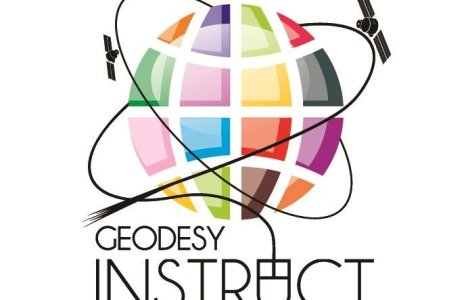 (P) Studentii la Masuratori Terestre si Cadastru au de acum acces la sistemul e-Learning