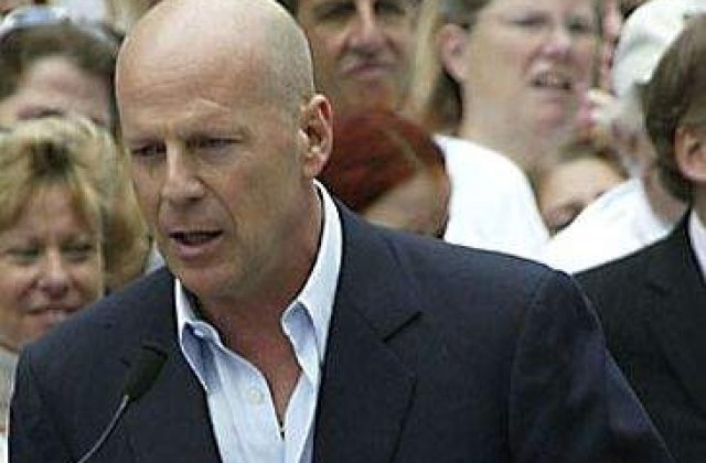 Bruce Willis este tatic pentru a patra oara