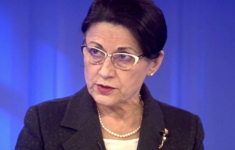 Solutia Ecaterinei Andronescu pentru fluidizarea traficului: Sa nu inceapa toate scolile la ora 8:00