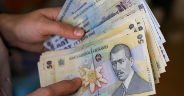 Euro se apropie de nivelul record stabilit in ianuarie - 4,77 lei