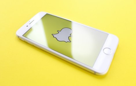  Top  A aparut dupa 34 de esecuri: curiozitati despre aplicatia Snapchat