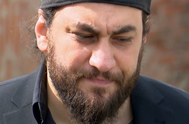 Liderul Trooper, scrisoare pentru politicieni: Va rog sa le spuneti tinerilor sa plece din Romania. Sa se salveze cat se mai poate