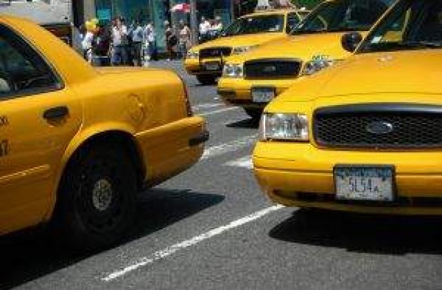 Taximetristii au incheiat protestul, dar se intorc peste doua saptamani