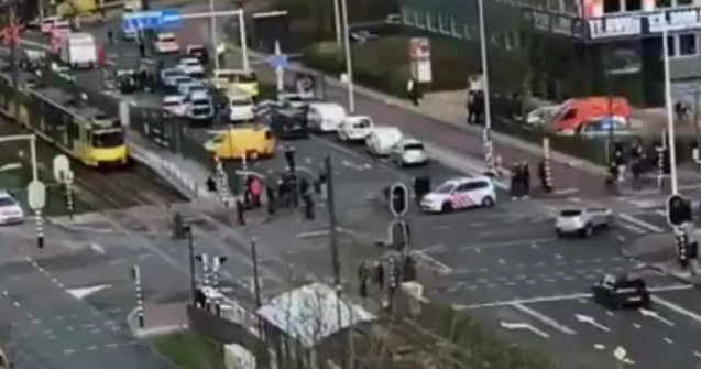 Atac armat in Utrecht, Olanda. Mai multe persoane sunt ranite