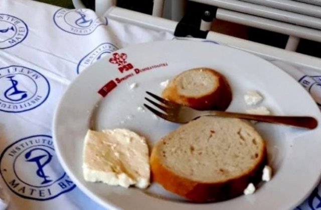 Pacientii de la Matei Bals primesc mancare in farfurii cu sigla PSD