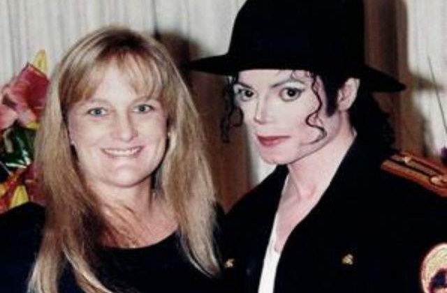 Debbie Rowe, fosta sotie a lui Michael Jackson, recunoaste ca cei doi copii ai artistului au ca tata un donator anonim