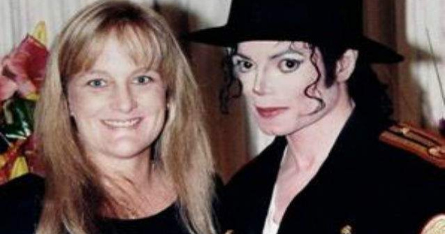 Debbie Rowe, fosta sotie a lui Michael Jackson, recunoaste ca cei doi copii ai artistului au ca tata un donator anonim