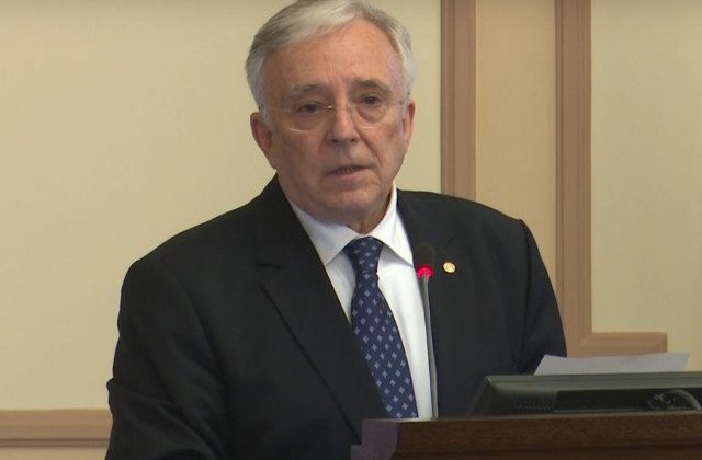 Isarescu, despre aderarea la zona Euro: Daca intram nepregatiti, problemele se agraveaza