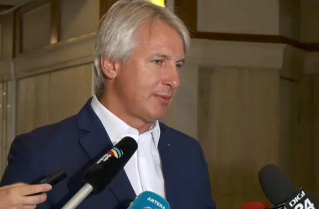 Teodorovici: "Candva o sa candidez si la prezidentialele din Romania. Nu ma intrebati si cand"