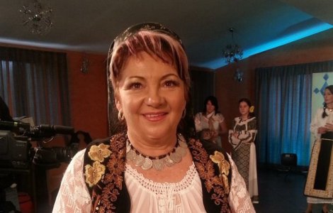 O cantareata de muzica populara a fost implicata intr-un accident rutier. Sotul ei a murit