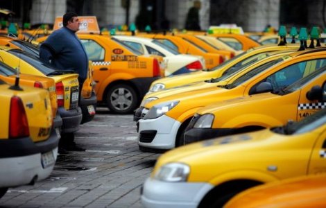 Protestul din Piata Victoriei s-a incheiat. Guvernul promite ca adopta OUG pentru modificarea legii taximetriei