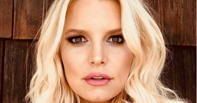 Cantareata si actrita Jessica Simpson a nascut pentru a treia oara