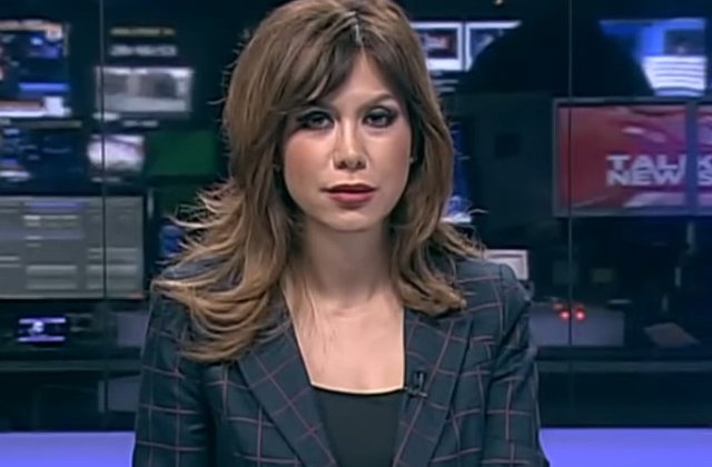 Denise Rifai va prelua tronsonul principalei emisiuni de seara la Realitatea TV, in locul lui Rares Bogdan
