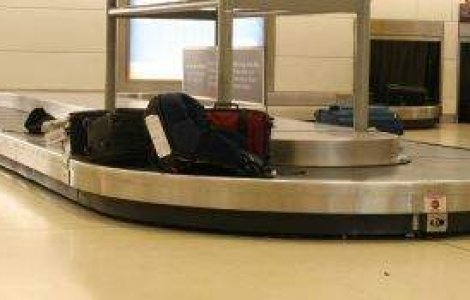 Un bagaj suspect a provocat evacuarea aeroportului din Targu Mures